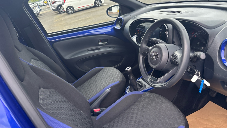 Toyota Aygo X 1.0 VVT-i Edge 5dr [Parking] Petrol Hatchback